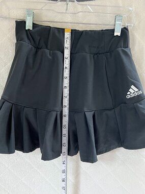 Adidas black ruffle tennis skirt